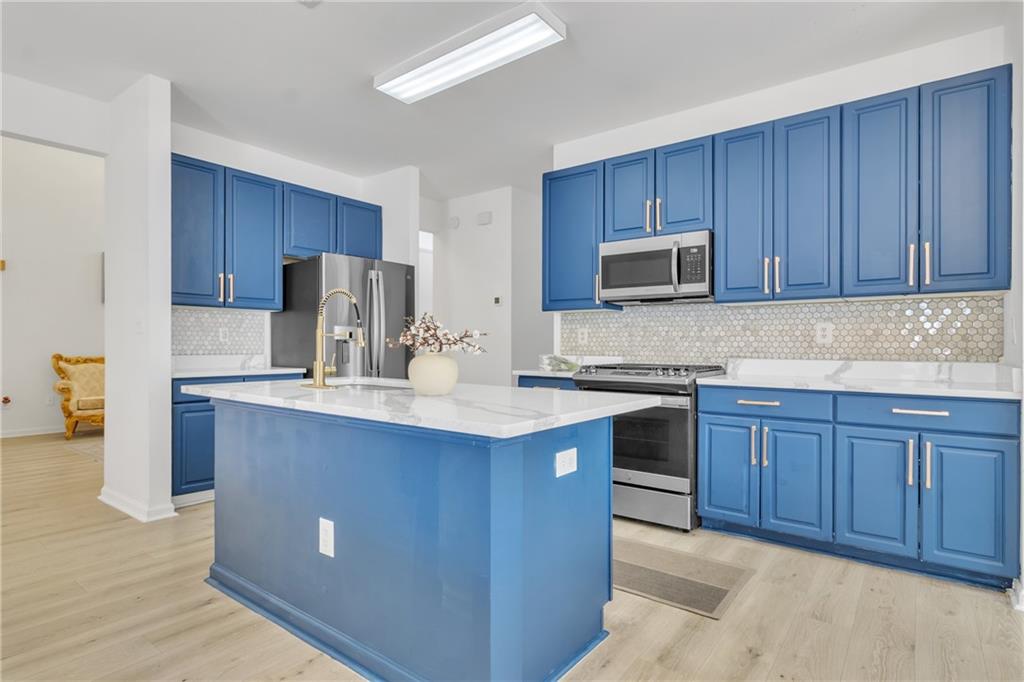 1055 Crabapple Parc Drive
