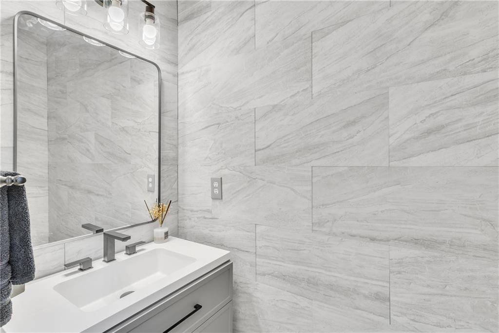 1055 Crabapple Parc Drive