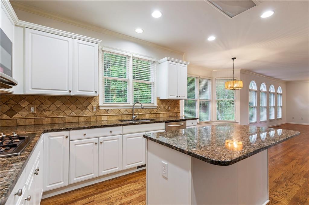 915 Summer Wind Place