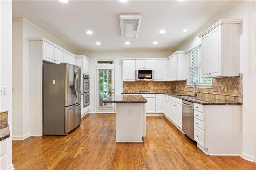 915 Summer Wind Place