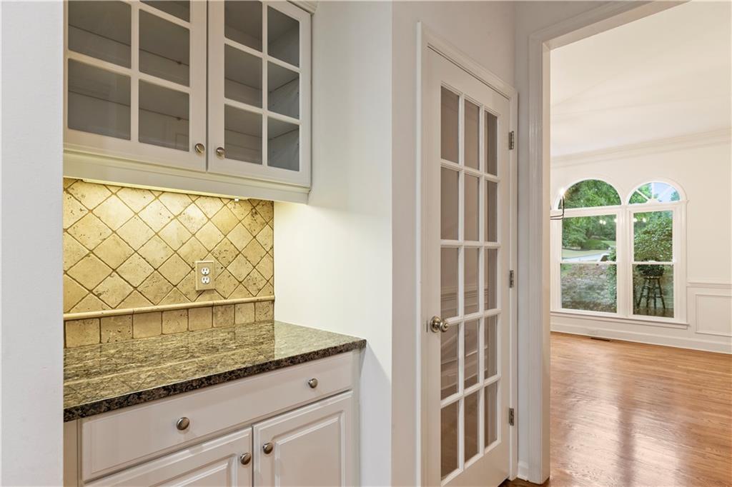 915 Summer Wind Place