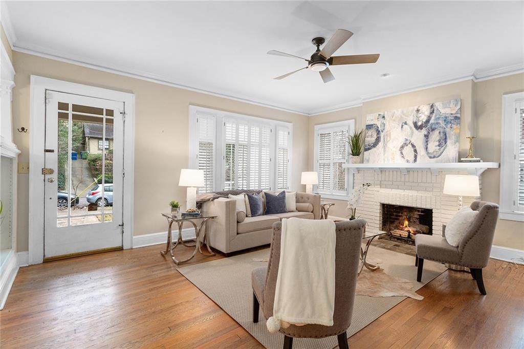 638 Cooledge Avenue NE