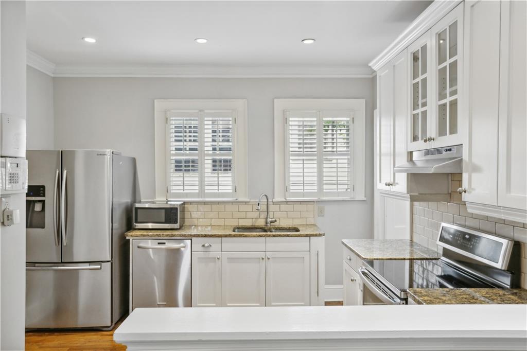 638 Cooledge Avenue NE