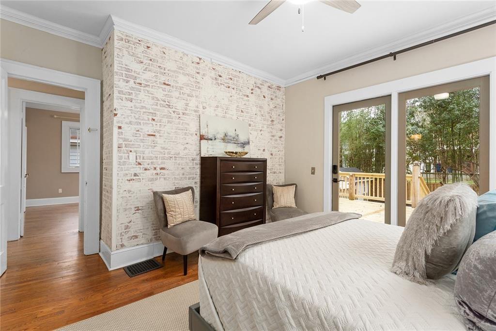 638 Cooledge Avenue NE