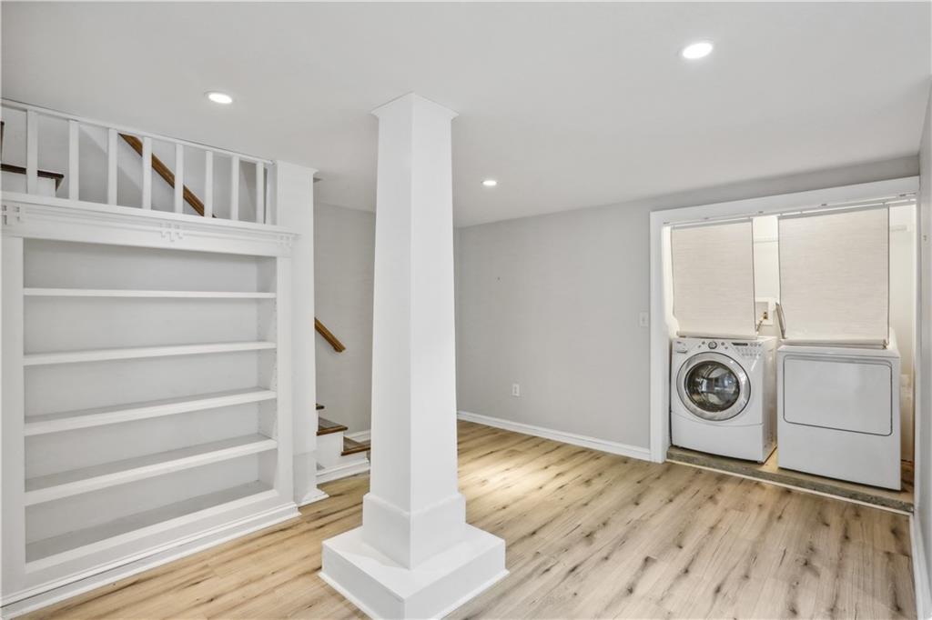 638 Cooledge Avenue NE