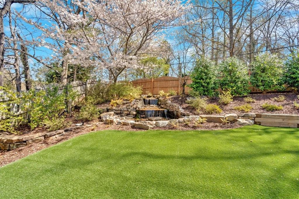 3509 Ivy Manor Road SE