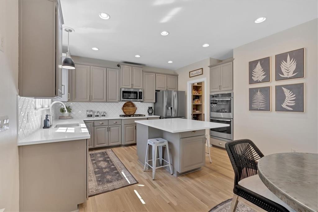 3509 Ivy Manor Road SE