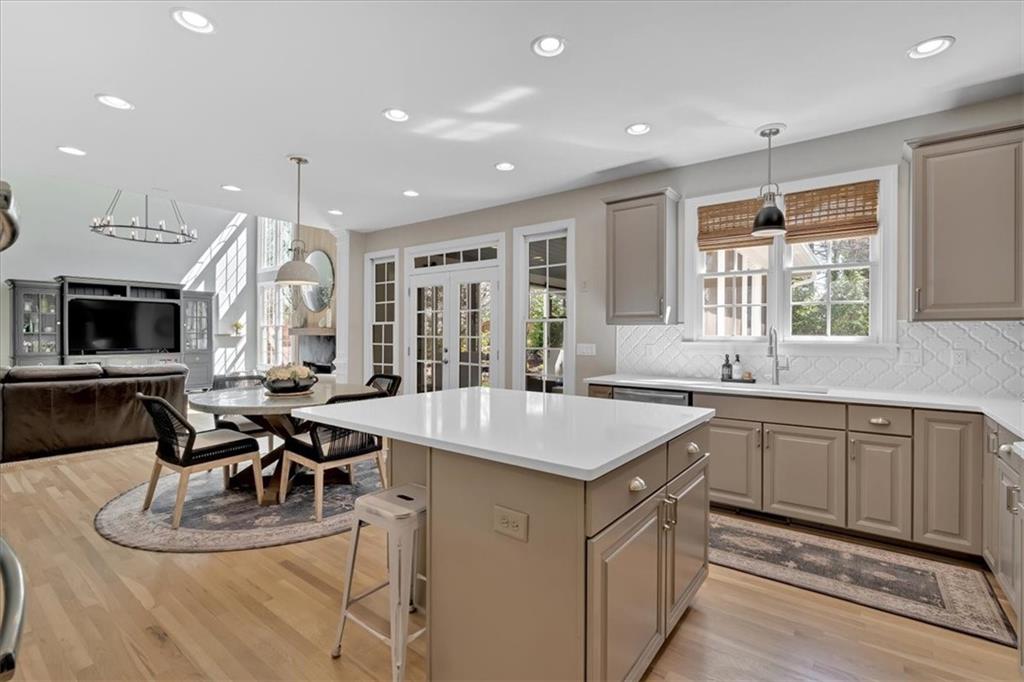 3509 Ivy Manor Road SE