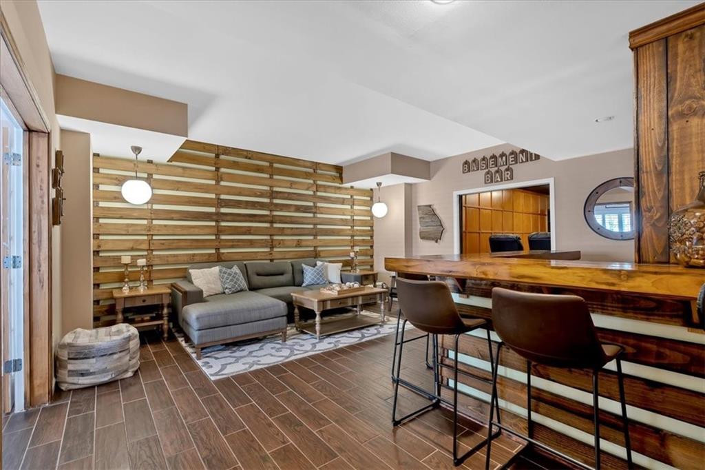 3509 Ivy Manor Road SE