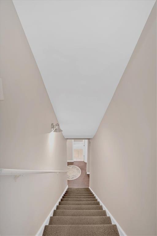 3509 Ivy Manor Road SE