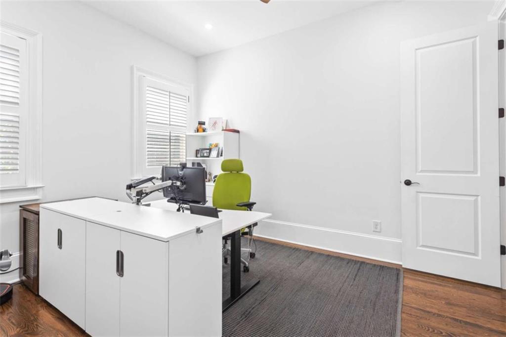 325 Valley Brook Way