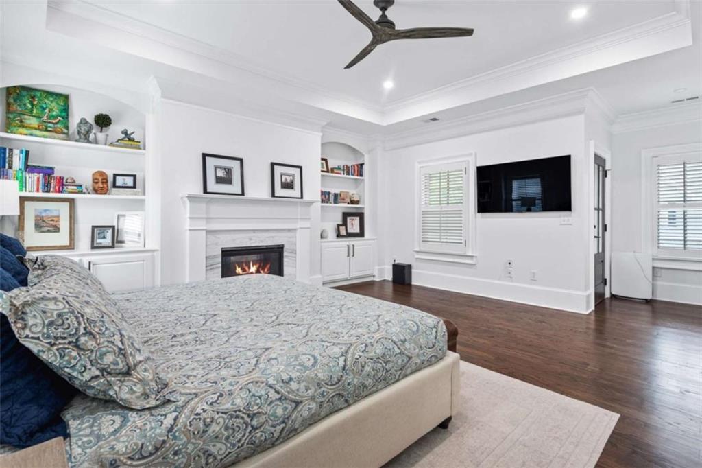 325 Valley Brook Way