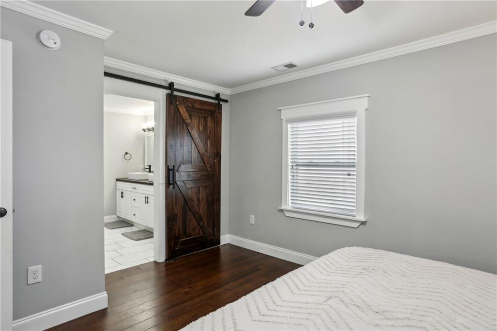 1865 Lochlomand Lane SE