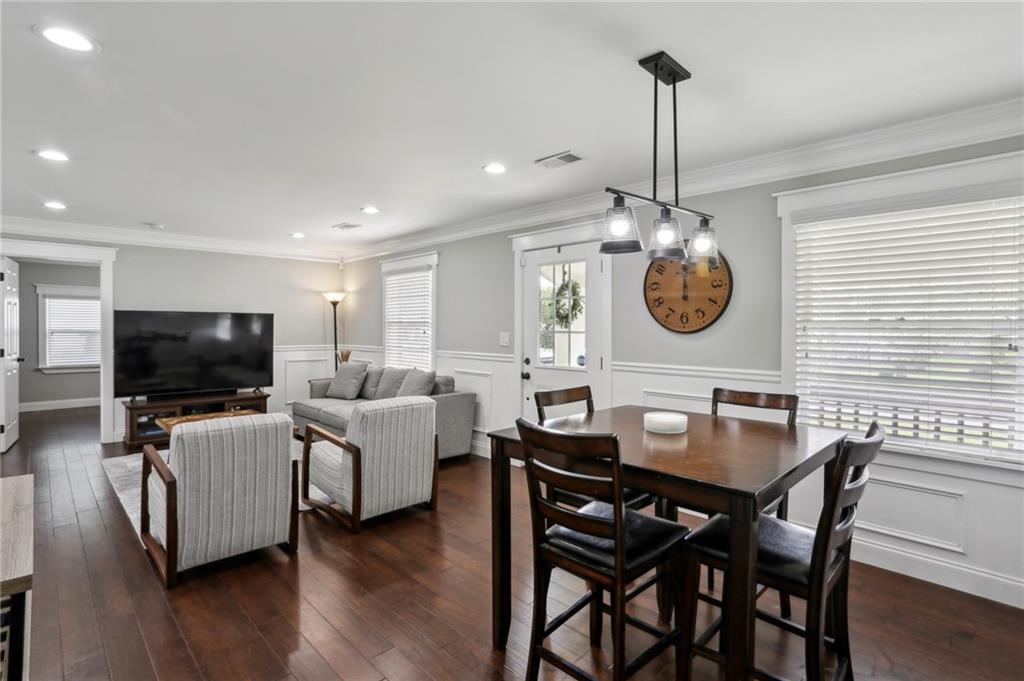 1865 Lochlomand Lane SE