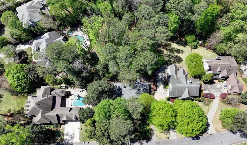 671 Valley Green Drive NE