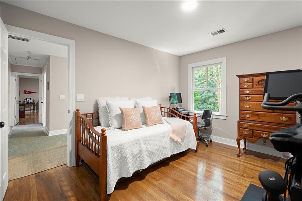 5515 Cross Gate Court