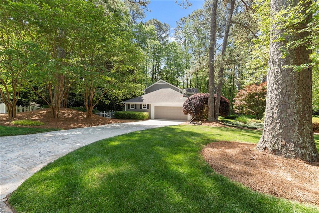5515 Cross Gate Court