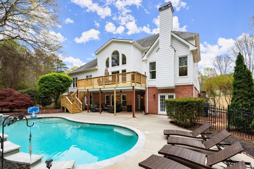 65 Oakhurst Leaf Drive