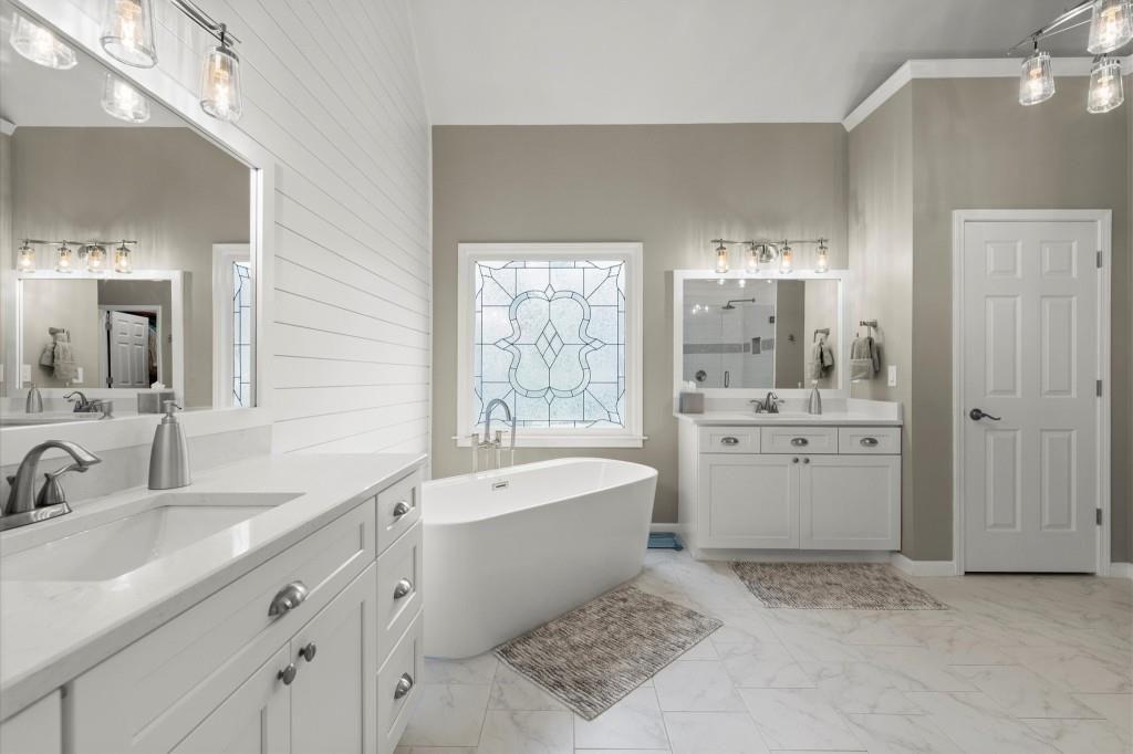 65 Oakhurst Leaf Drive