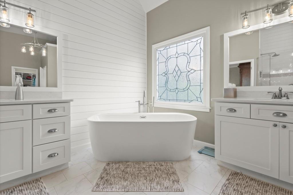 65 Oakhurst Leaf Drive