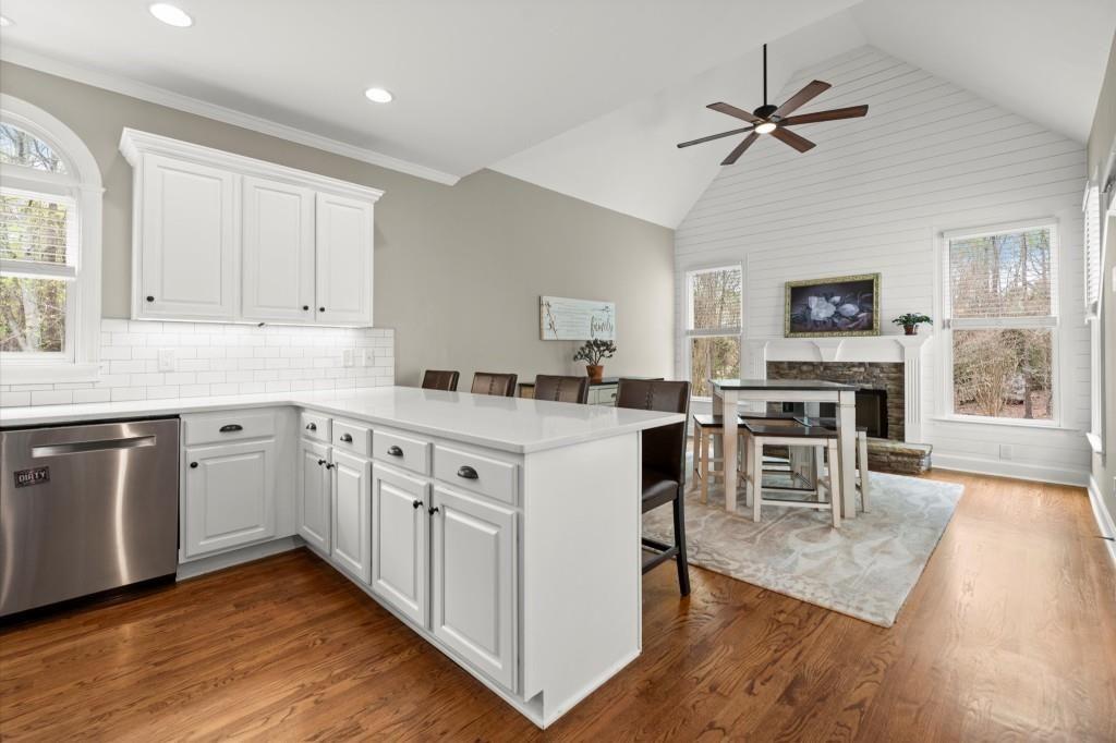 65 Oakhurst Leaf Drive