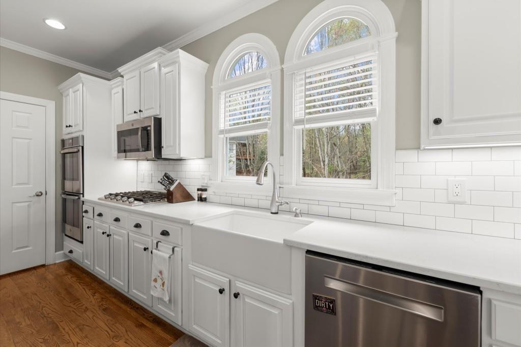 65 Oakhurst Leaf Drive