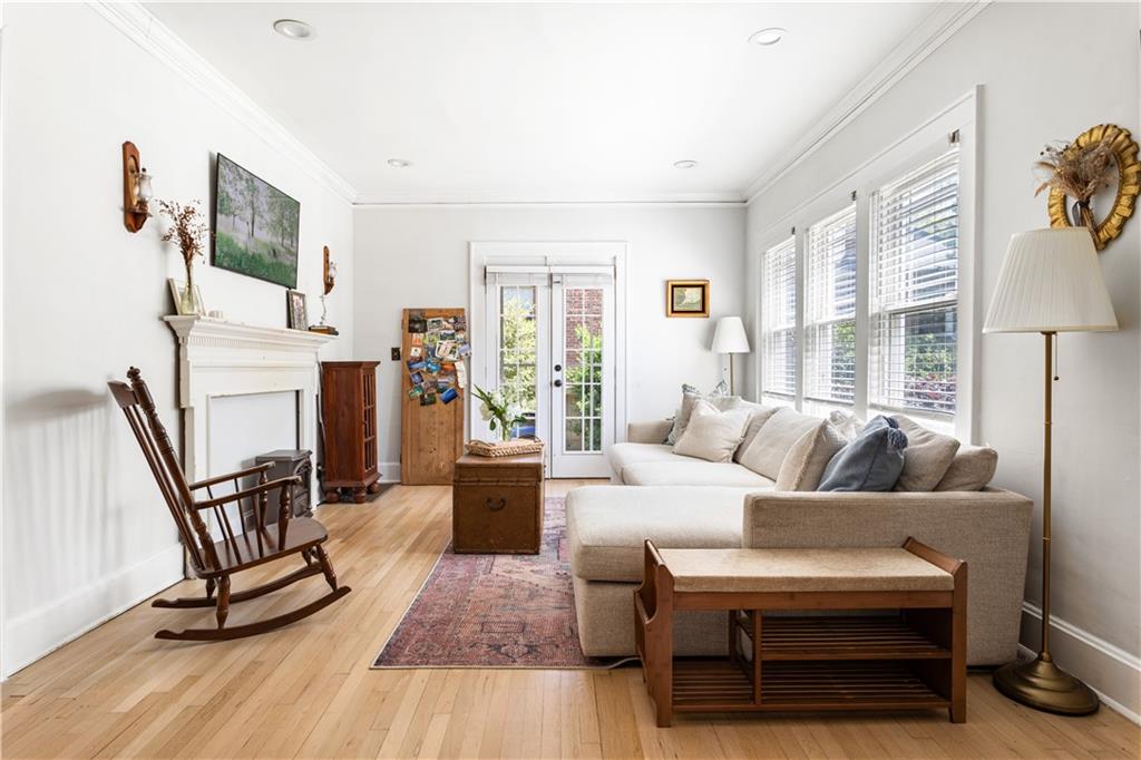 812 E Ponce De Leon Avenue