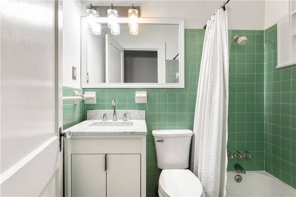 812 E Ponce De Leon Avenue