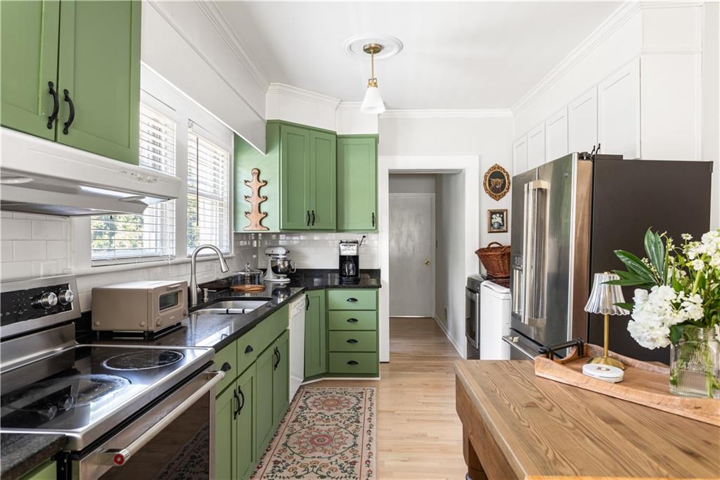 812 E Ponce De Leon Avenue