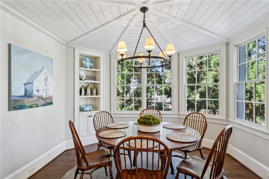 3114 Peachtree Drive NE