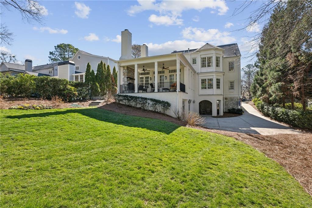 3114 Peachtree Drive NE