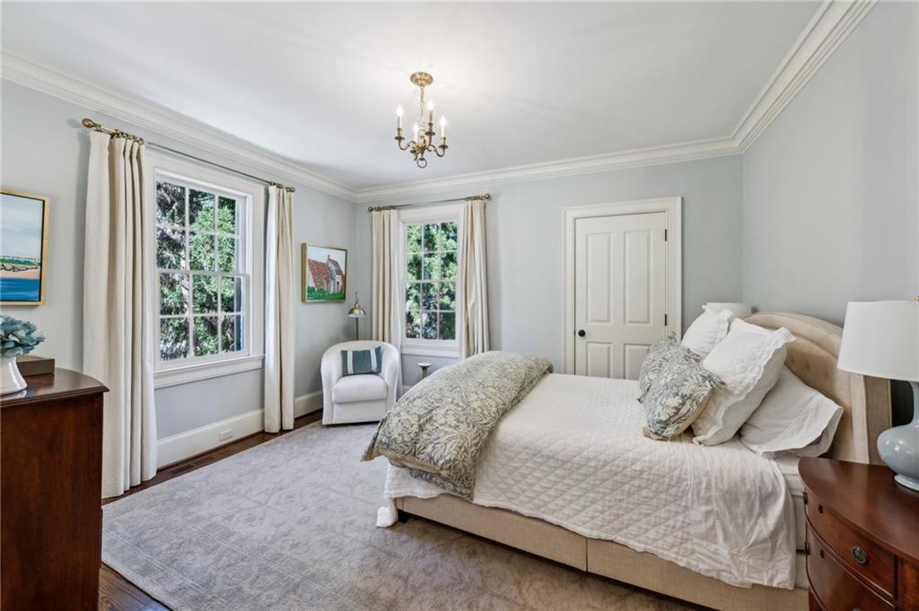 3114 Peachtree Drive NE