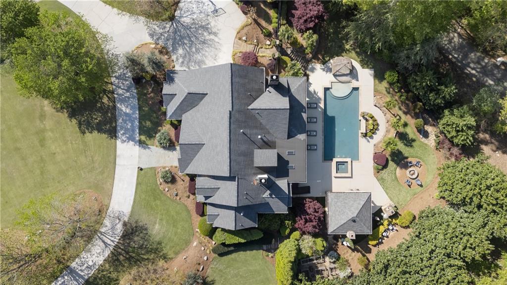 535 Laurel Oaks Lane