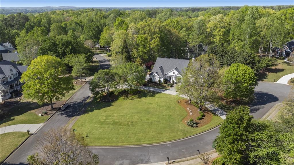 535 Laurel Oaks Lane