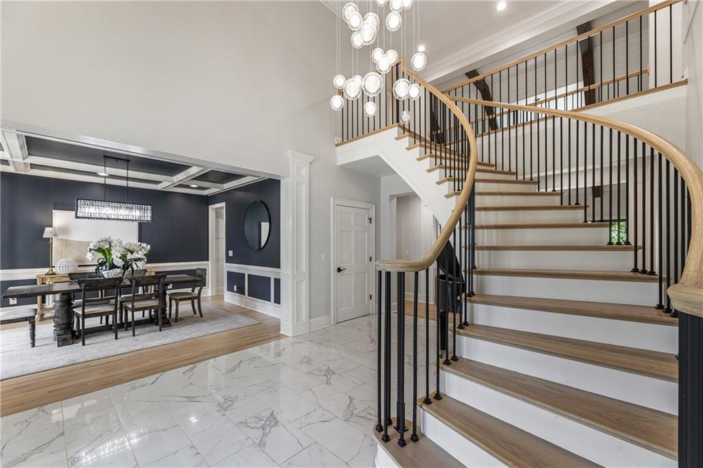 535 Laurel Oaks Lane