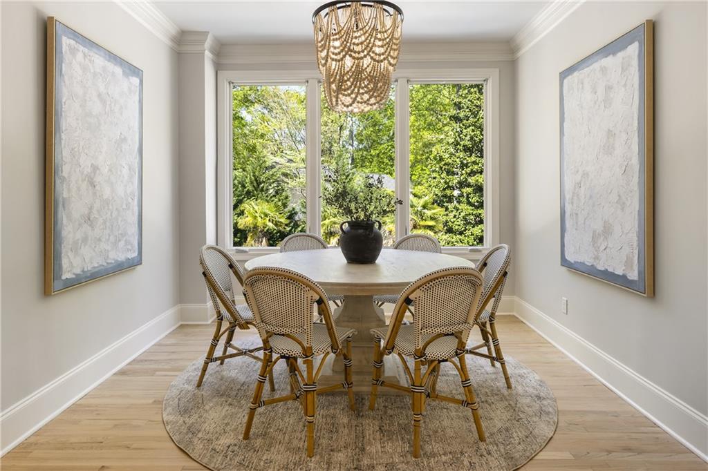 535 Laurel Oaks Lane