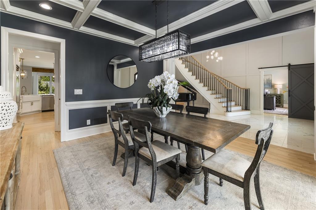 535 Laurel Oaks Lane