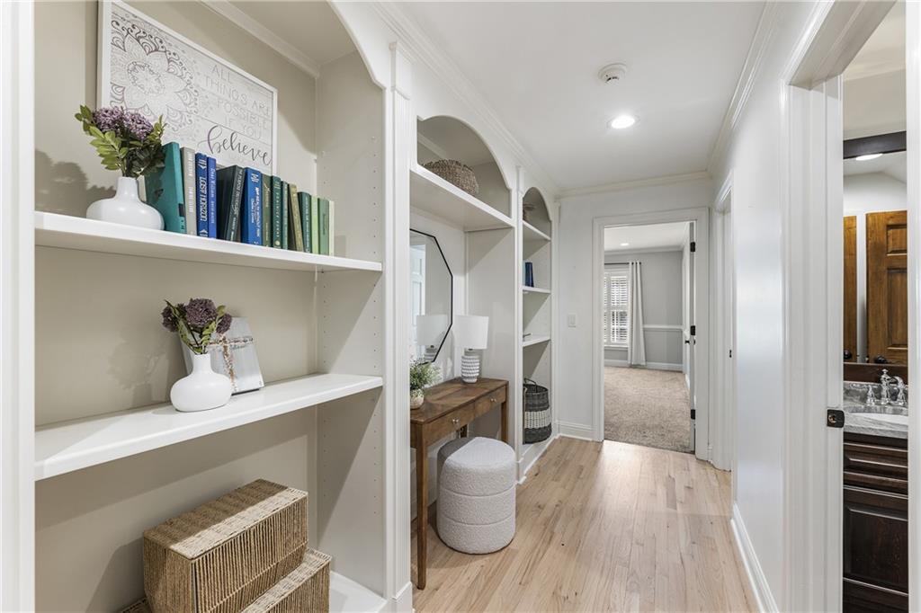 535 Laurel Oaks Lane