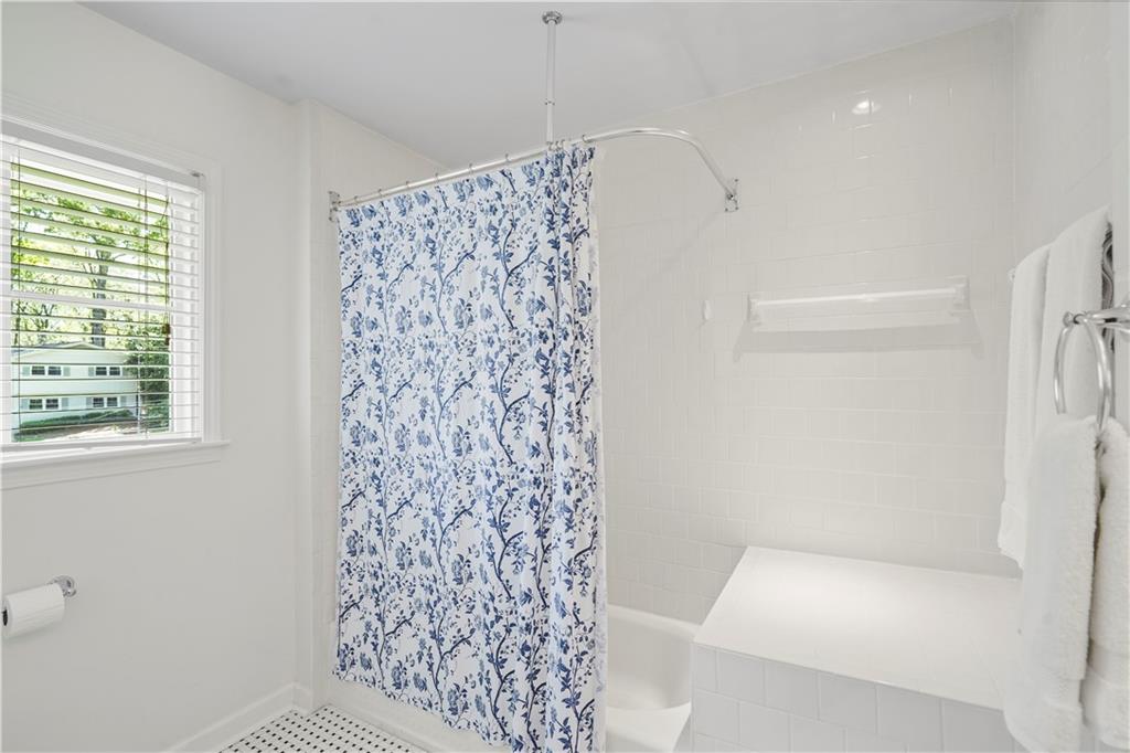 3562 Sunderland Circle NE