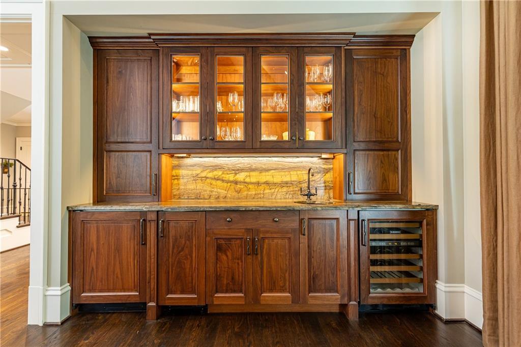 4266 Paces Ferry Road SE