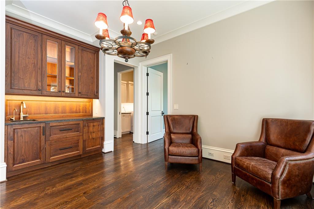 4266 Paces Ferry Road SE