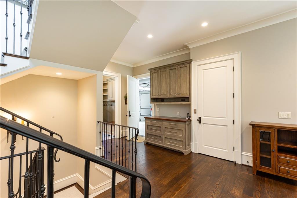 4266 Paces Ferry Road SE