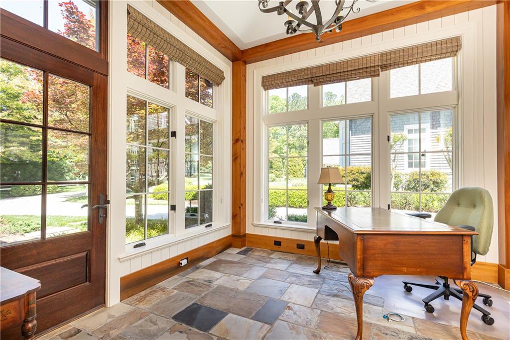 4266 Paces Ferry Road SE