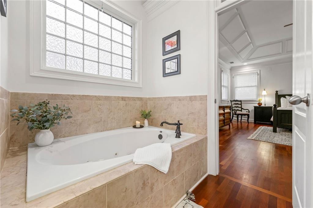 2580 Defoors Ferry Road NW