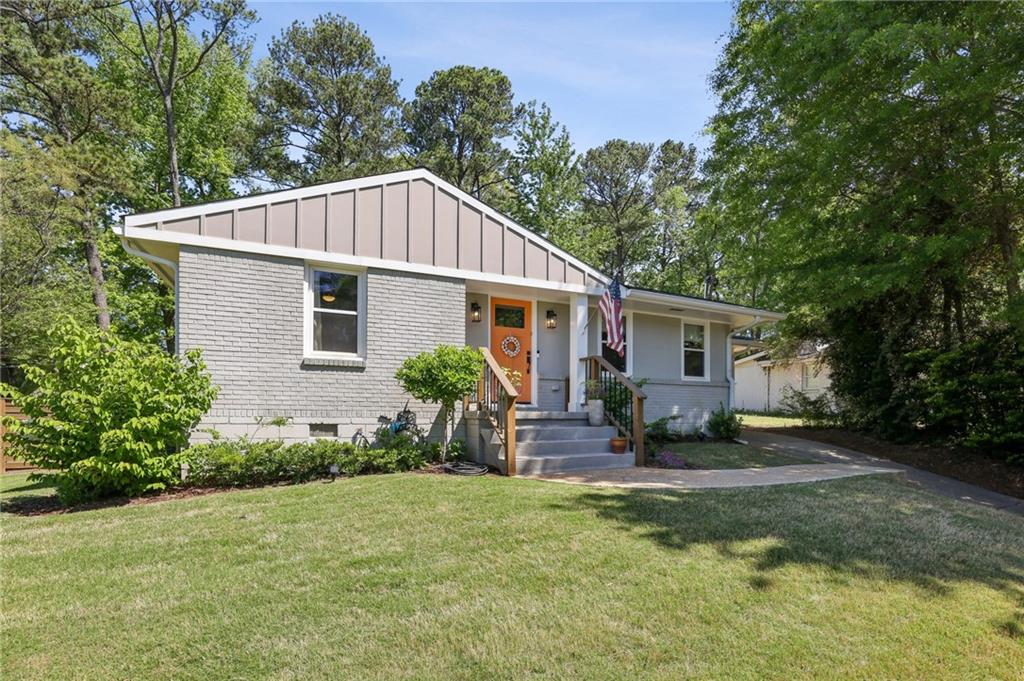 1079 Pinedale Drive SE