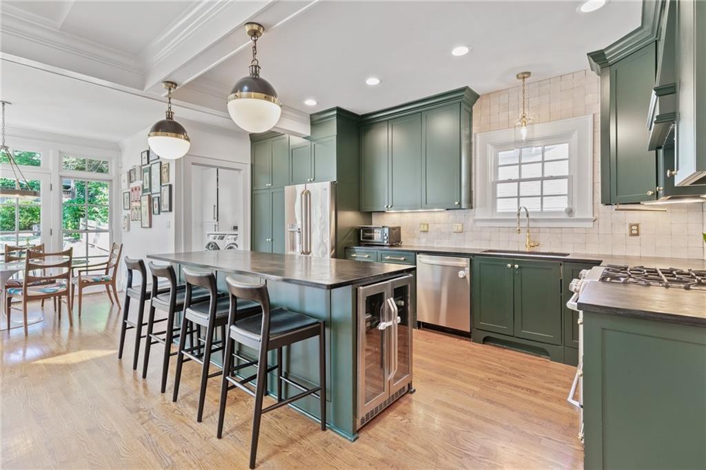 1216 Beech Valley Road NE