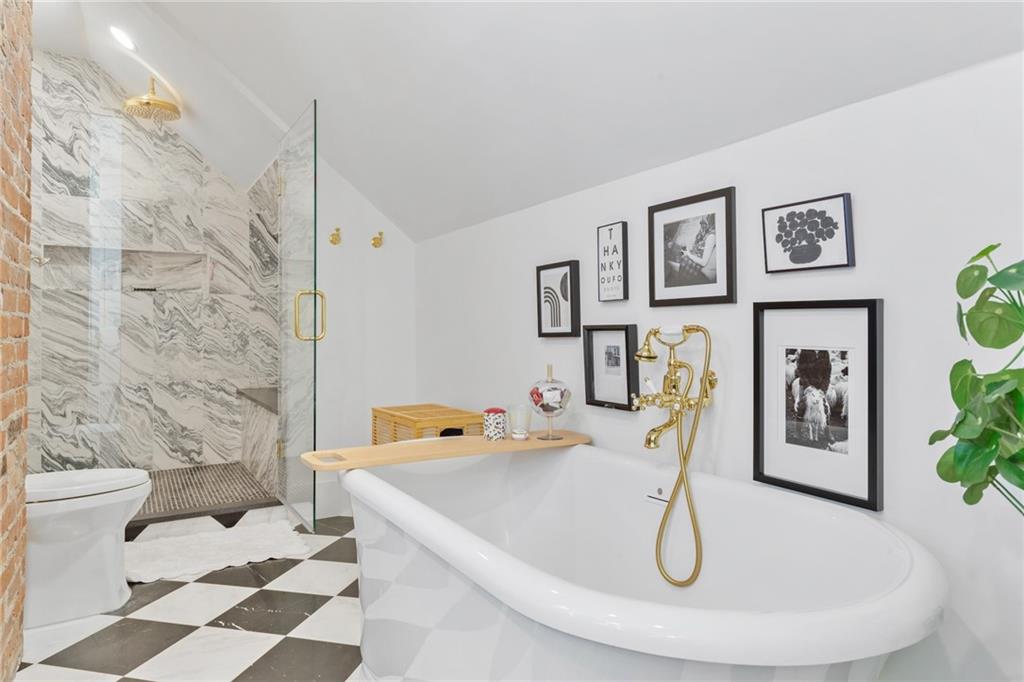 1216 Beech Valley Road NE