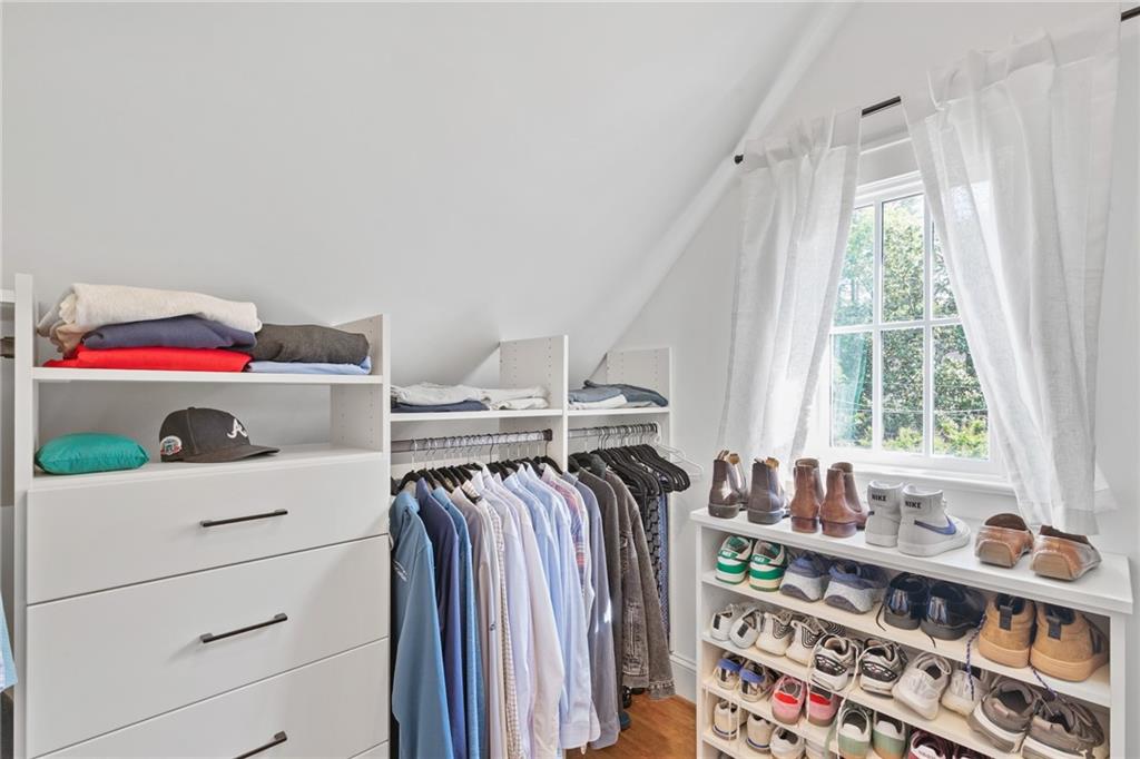 1216 Beech Valley Road NE