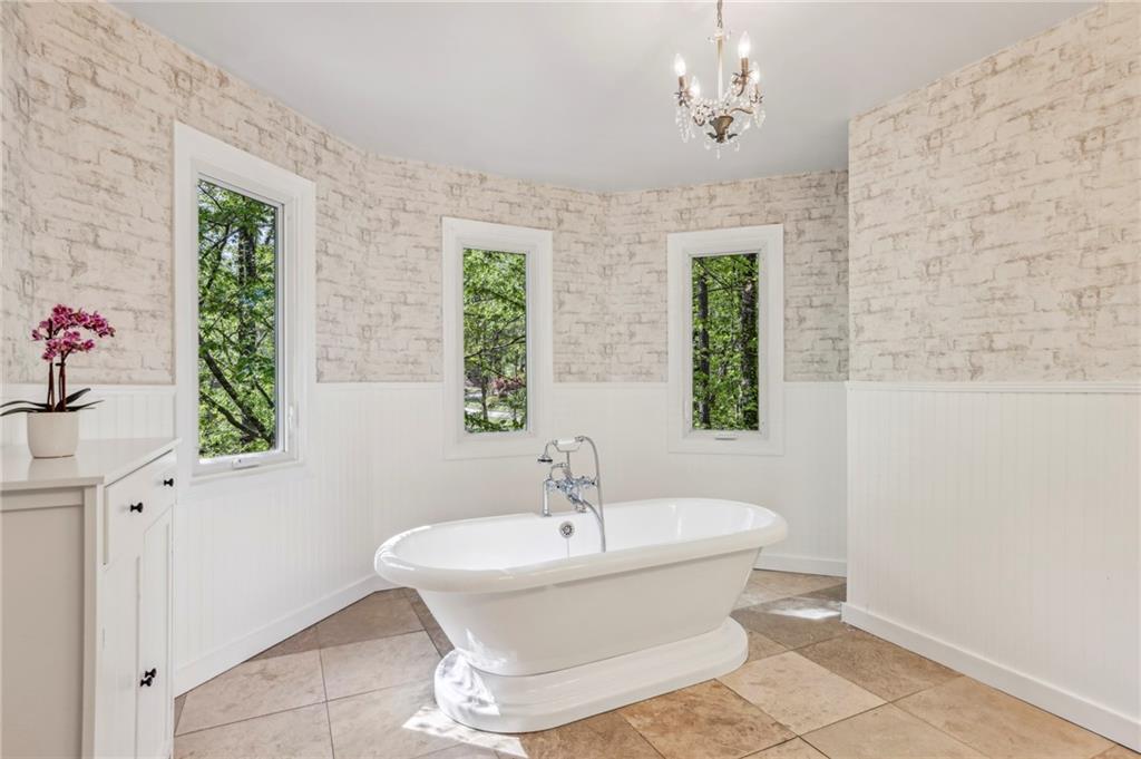 1895 Redbourne Drive