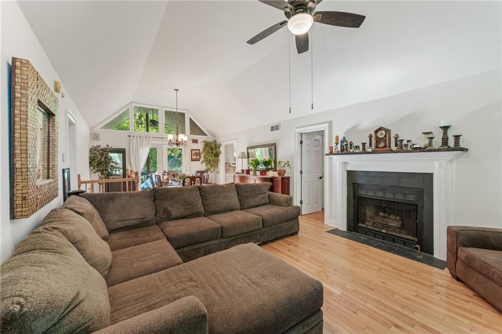 1910 Volberg Street NW